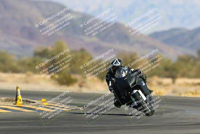 media/Jan-13-2024-SoCal Trackdays (Sat) [[9c032fe5aa]]/Turn 14 (10am)/